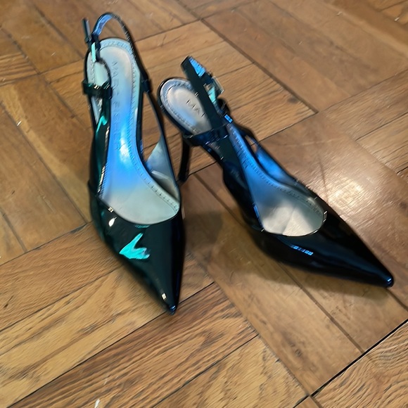 Black heels - Picture 2 of 4